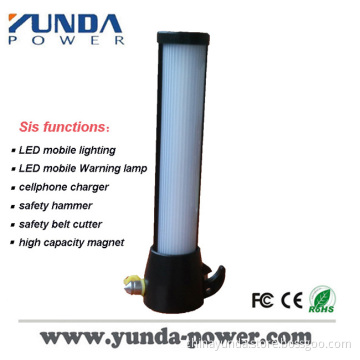 Manufacturer Multifunctional Car Safety Hammer with LED light Belt cutter and emergency power battery All in One